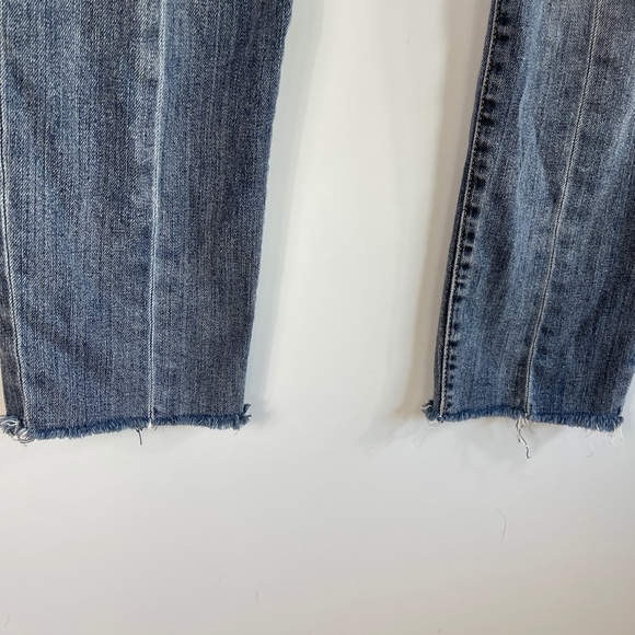 Kut from the Kloth Catherine Ankle Straight Jeans - Picture 8 of 9